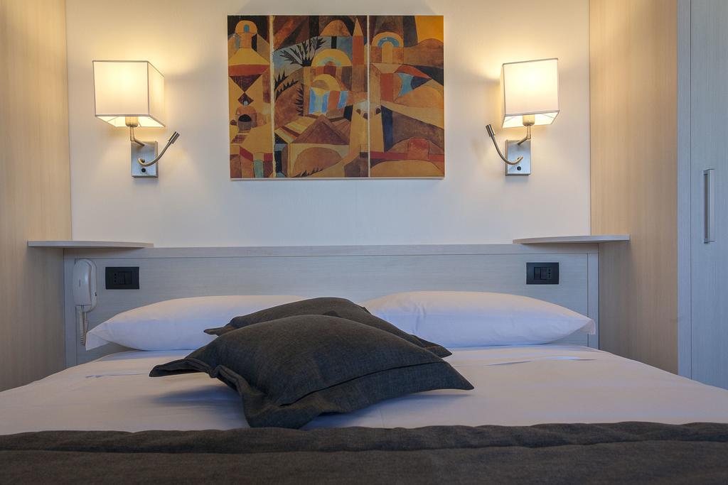 Domus Anagnina Villa ชัมปีโน ภายนอก รูปภาพ