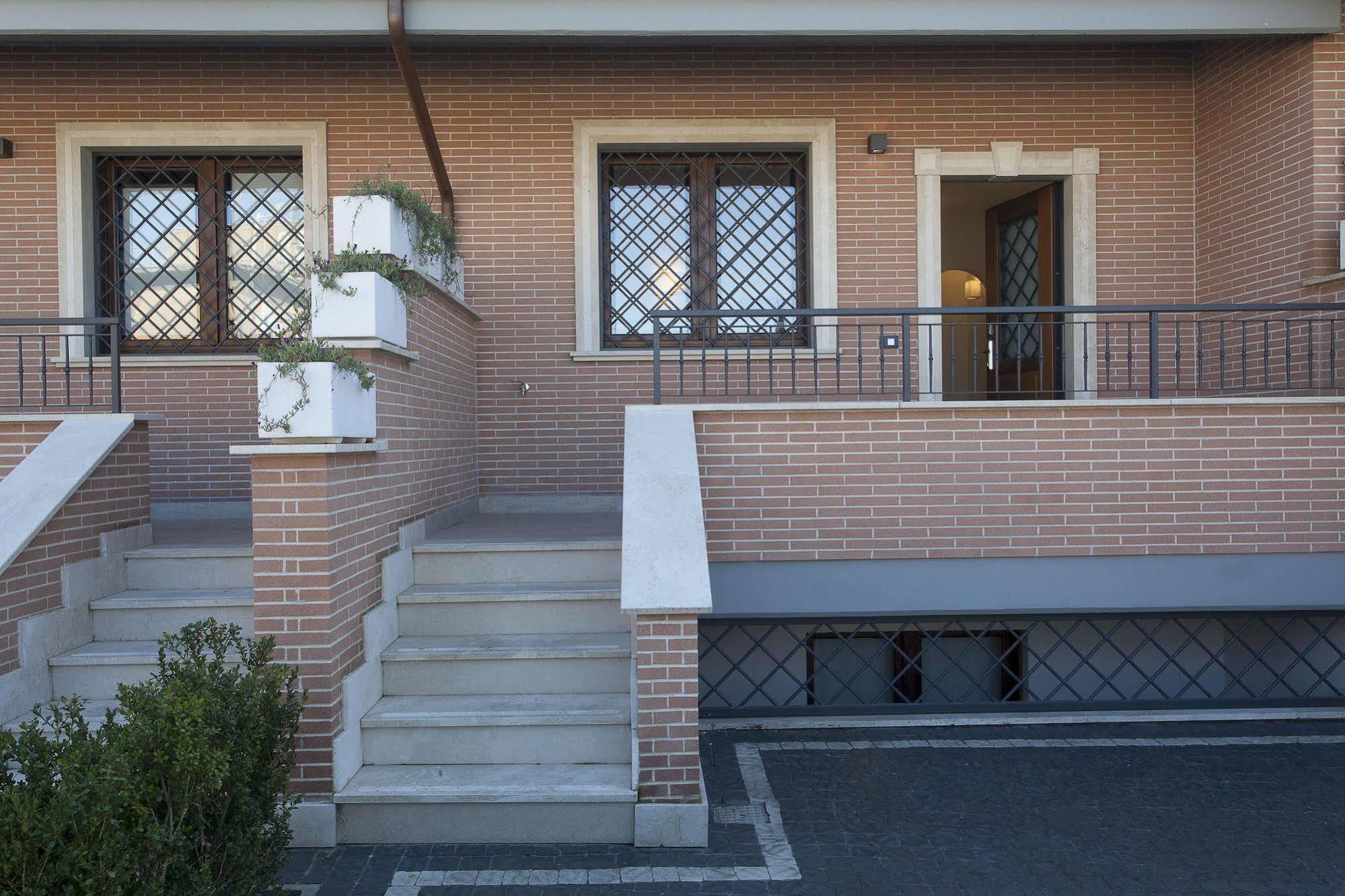 Domus Anagnina Villa ชัมปีโน ภายนอก รูปภาพ