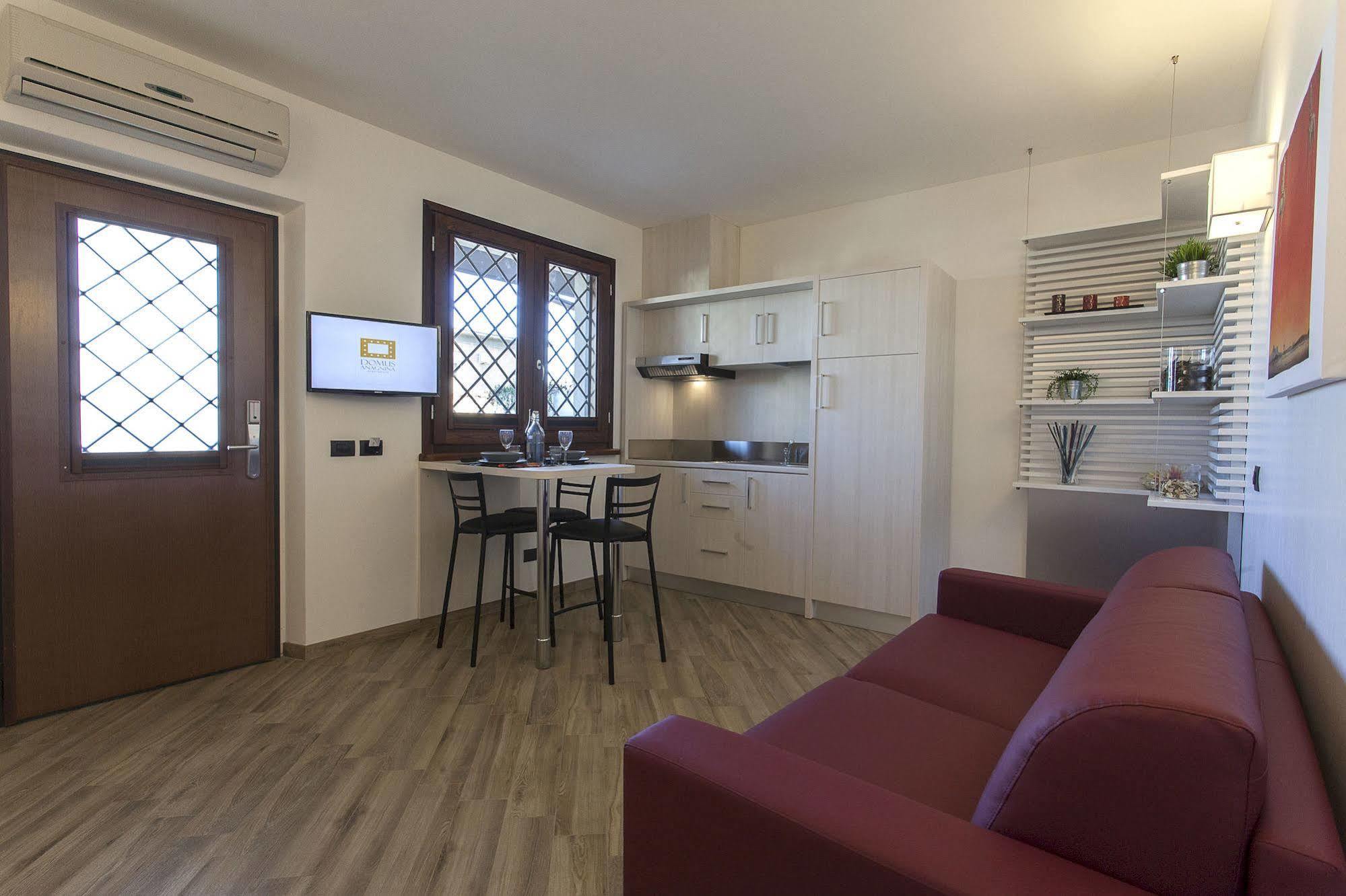 Domus Anagnina Villa ชัมปีโน ภายนอก รูปภาพ